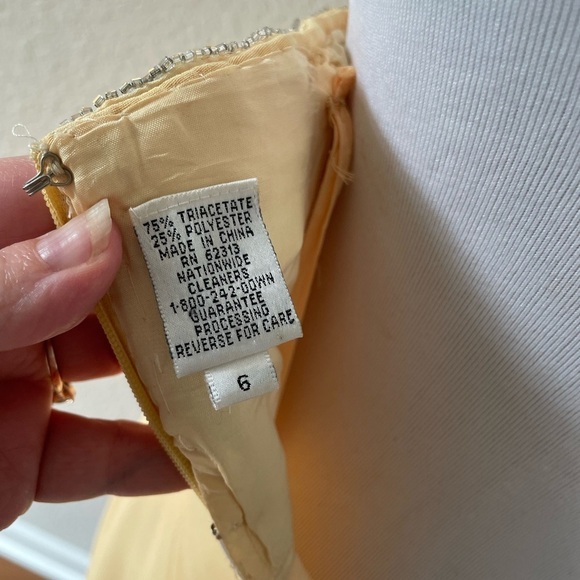 Vintage Butter Yellow Oleg Cassini BlackTie Cocktail Dress Size 6 - Picture 7 of 7